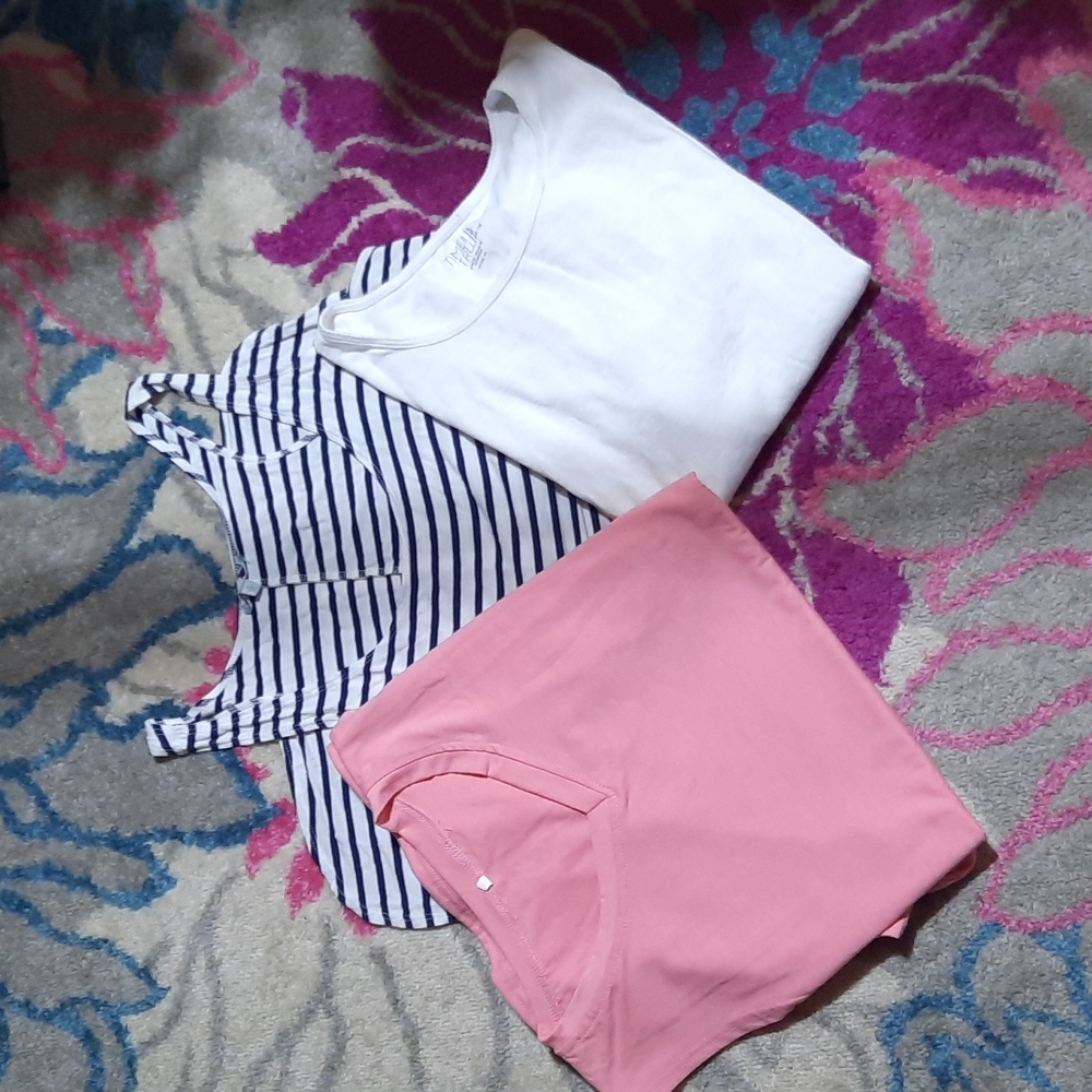 Woman's tops